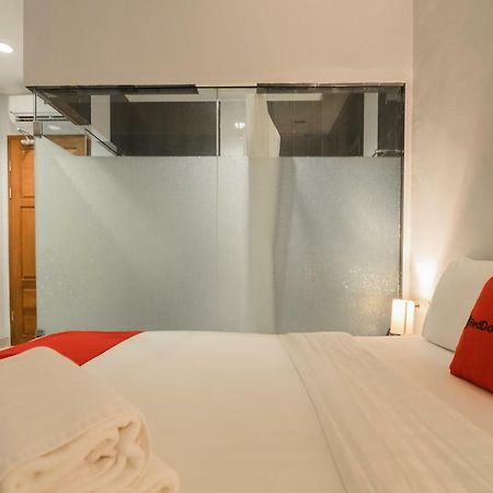 Reddoorz Plus Near Soekarno Hatta Airport 2 Tangerang Eksteriør billede