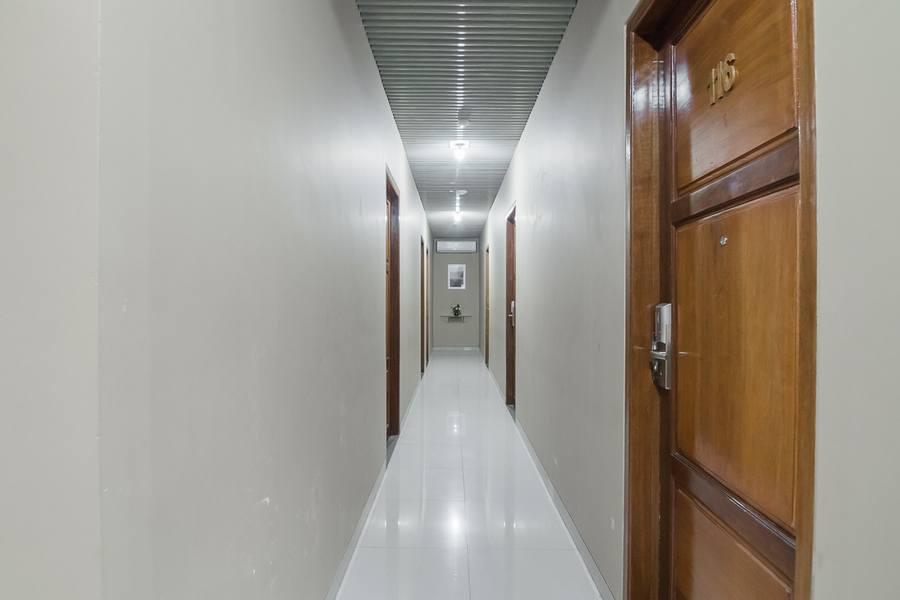 Reddoorz Plus Near Soekarno Hatta Airport 2 Tangerang Eksteriør billede