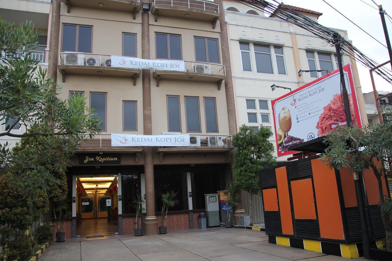 Reddoorz Plus Near Soekarno Hatta Airport 2 Tangerang Eksteriør billede