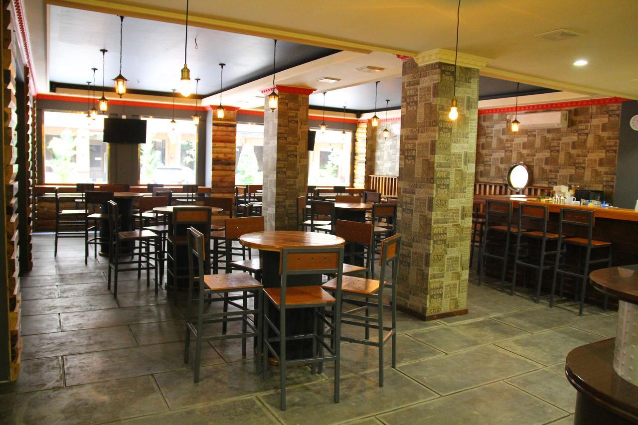 Reddoorz Plus Near Soekarno Hatta Airport 2 Tangerang Eksteriør billede