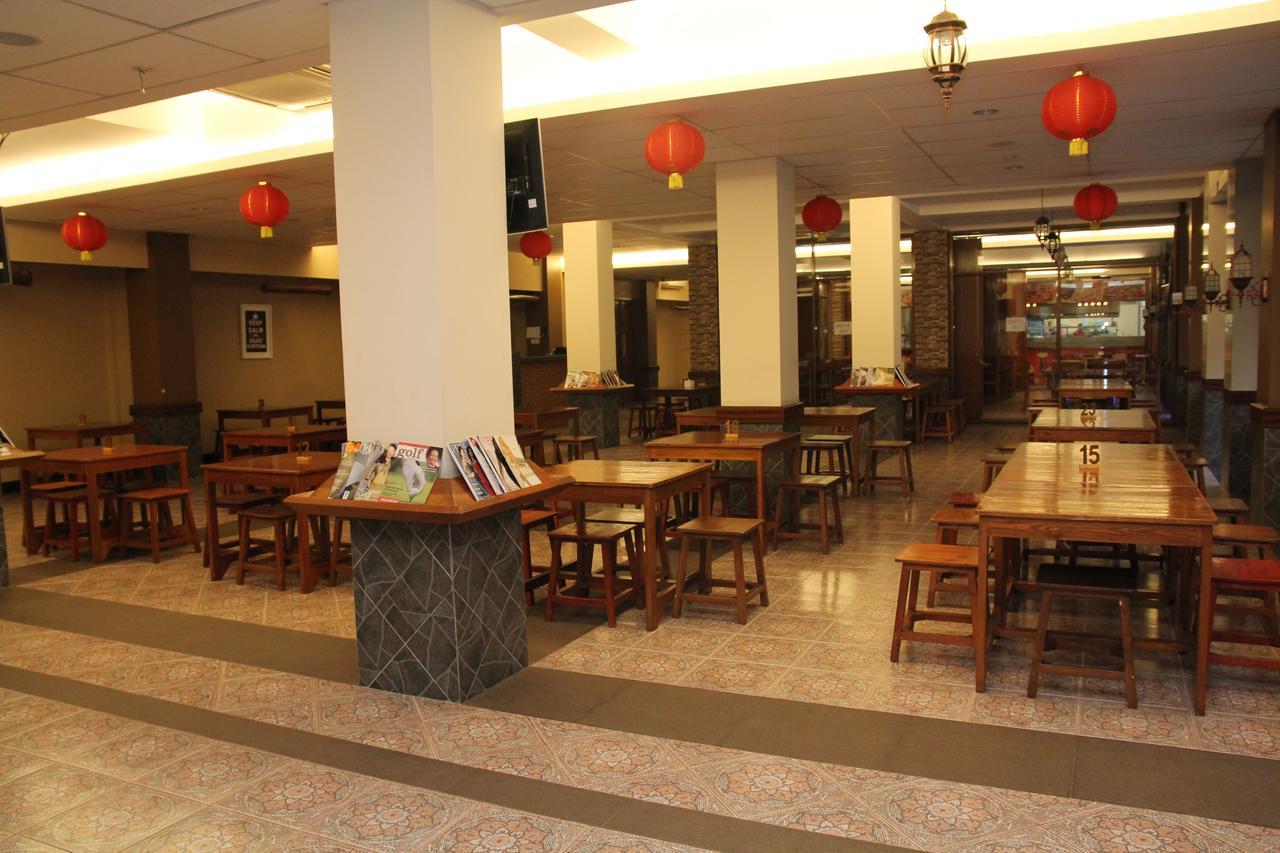 Reddoorz Plus Near Soekarno Hatta Airport 2 Tangerang Eksteriør billede