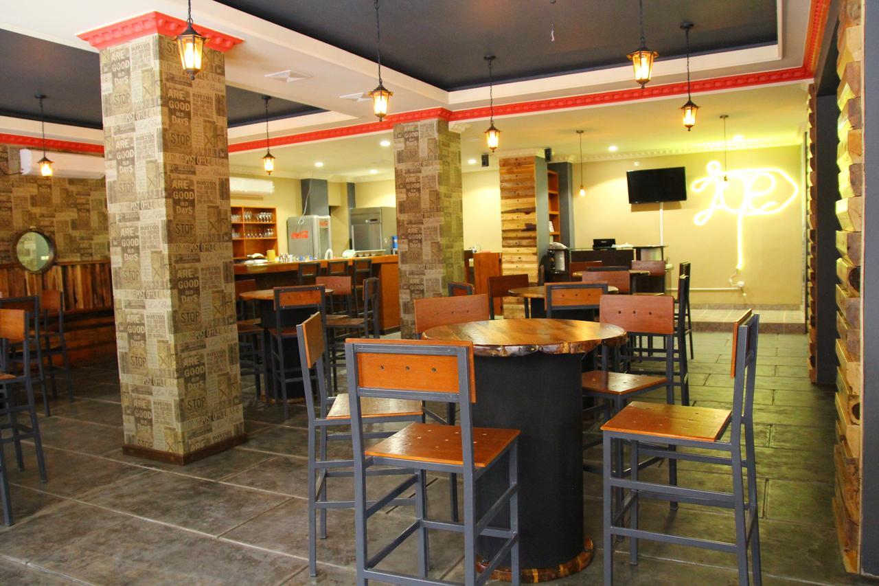 Reddoorz Plus Near Soekarno Hatta Airport 2 Tangerang Eksteriør billede