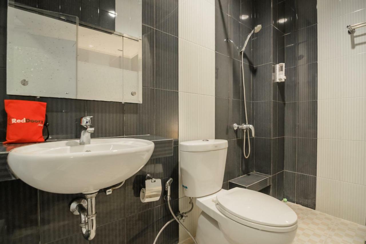 Reddoorz Plus Near Soekarno Hatta Airport 2 Tangerang Eksteriør billede