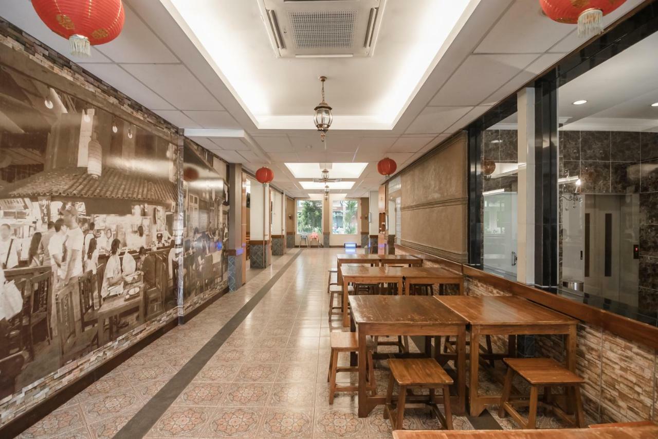 Reddoorz Plus Near Soekarno Hatta Airport 2 Tangerang Eksteriør billede