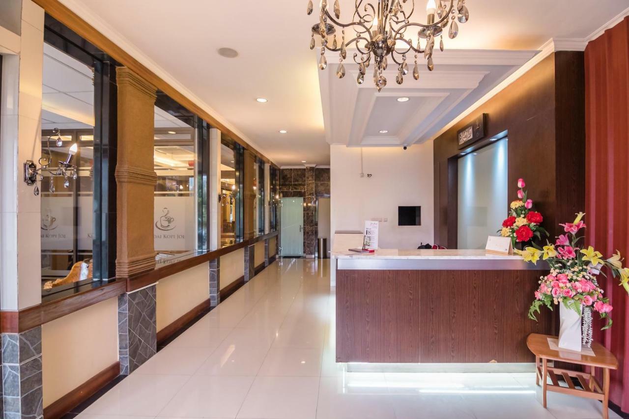 Reddoorz Plus Near Soekarno Hatta Airport 2 Tangerang Eksteriør billede
