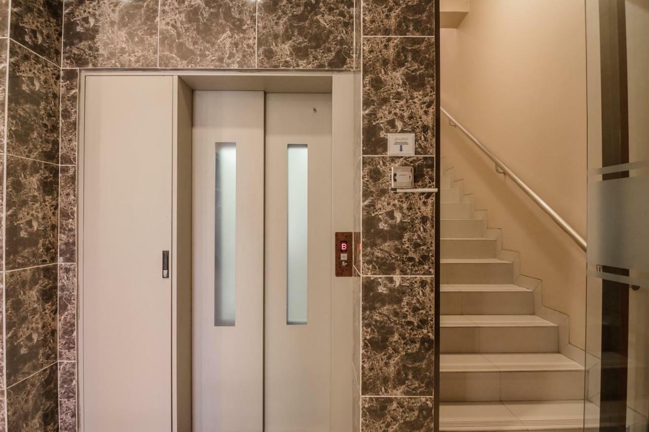 Reddoorz Plus Near Soekarno Hatta Airport 2 Tangerang Eksteriør billede